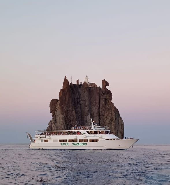 from-tropea-day-trip-to-lipari-vulcano-and-stromboli