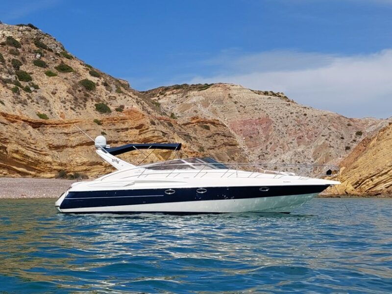 full-day-luxury-boat-charter