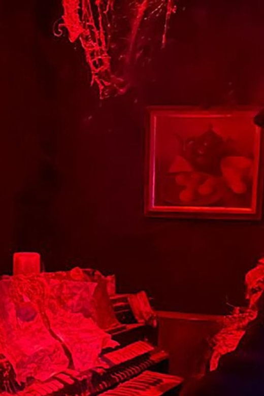 galvestons-haunted-mayfield-manor