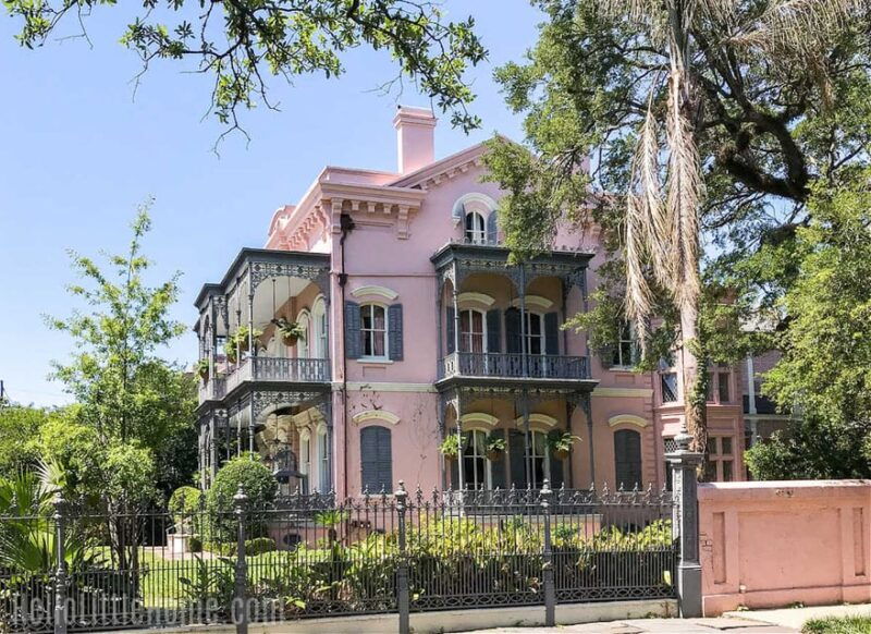 garden-district-walking-tour-2
