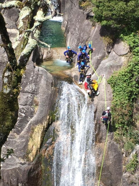 geres-national-park-waterfalls-and-wolf-village-in-4x4