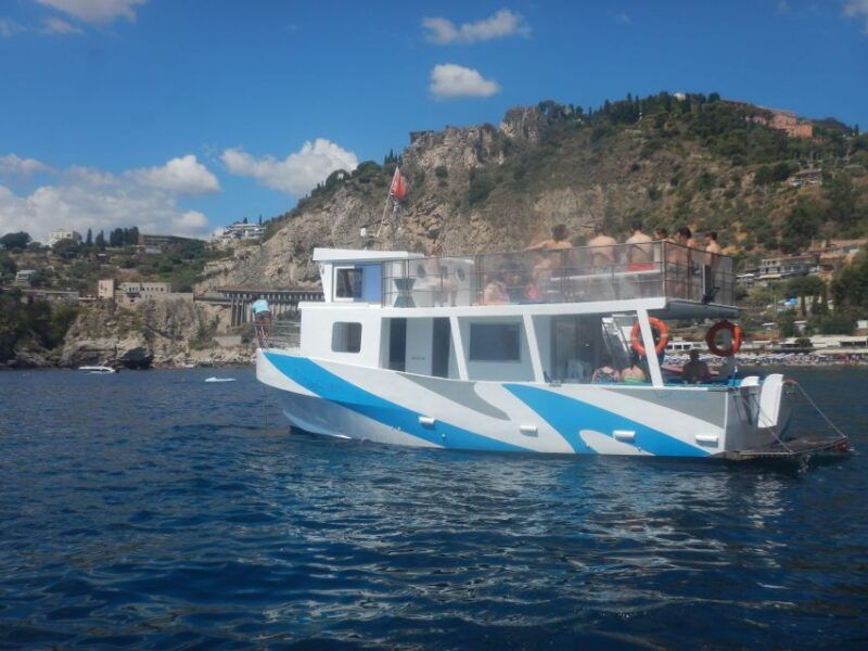giardini-naxos-boat-trip-isola-bella-with-snorkeling