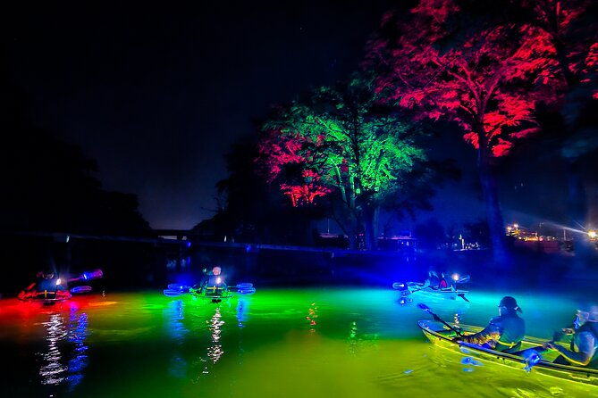 glowing-kayak-tour-kerrville