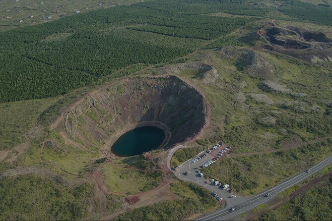 golden-circle-fridheimar-experience-private-farm-wonder-tour
