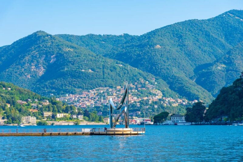 gourmet-food-experience-with-private-boat-cruise