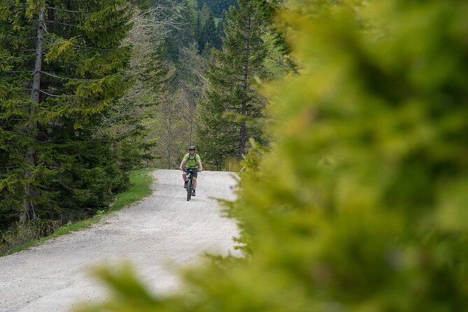guided-sunset-private-tour-at-krvavec-mountain