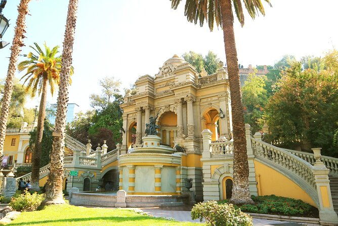 guided-tour-of-santiagos-historic-highlights