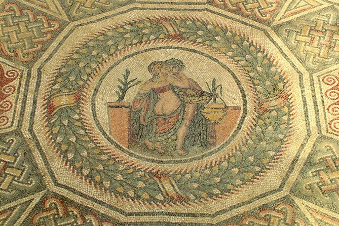 guided-tour-of-villa-romana-del-casale-with-skip-the-line
