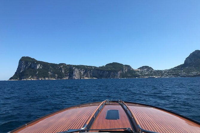 half-day-around-capri-by-rivarama-44-speedboat