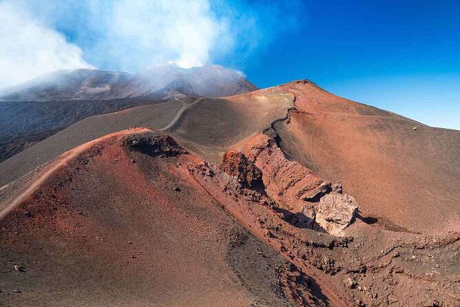 half-day-guided-tour-in-mount-etna-3000-meters