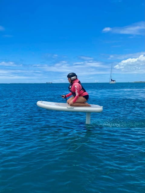 hawaii-electric-hydrofoil-surfing-group-lesson