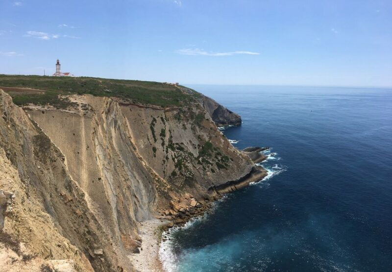 hiking-around-lisbon-jurassic-dinosaur-trails-of-espichel