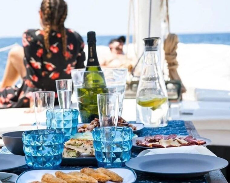 ibiza-private-sailboat-with-premium-open-bar-food-music