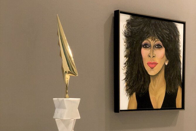 icons-museum-exclusive-tour