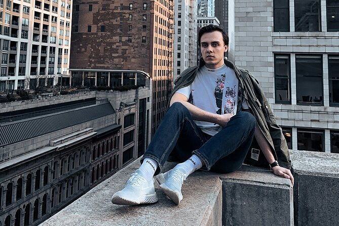 insta-walk-and-polaroid-photoshoot-in-chicago