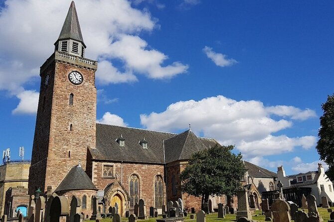 inverness-quest-self-guided-city-walk-immersive-treasure-hunt