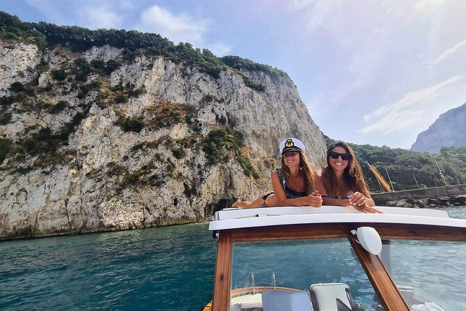 island-of-capri-private-cruise