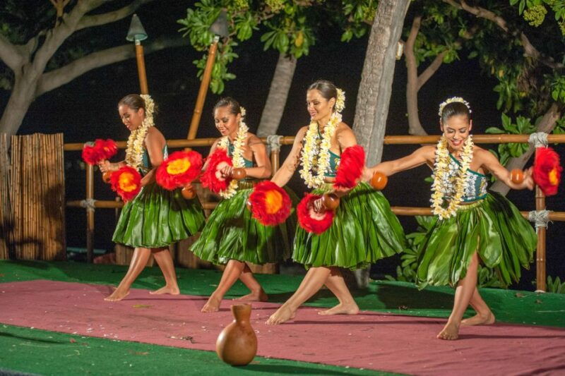 kailua-kona-voyagers-of-the-pacific-luau-with-buffet-dinner