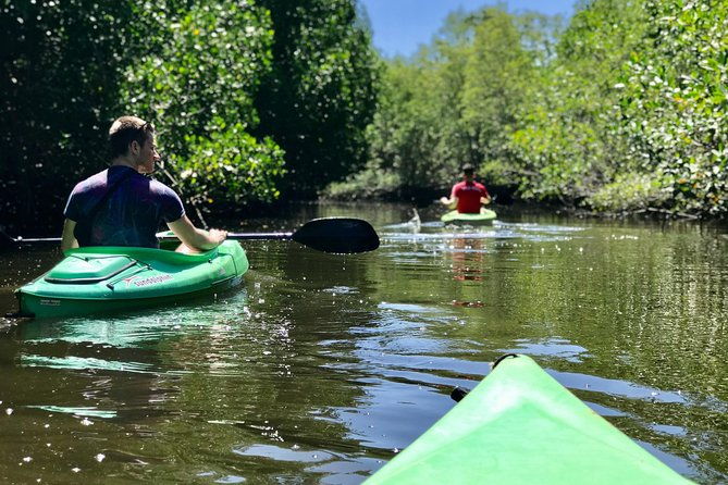kayak-private-tour-at-juan-venado-island