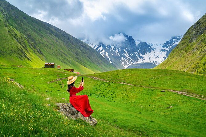 kazbegi-peaks-and-valleys-a-journey-through-natural-wonders