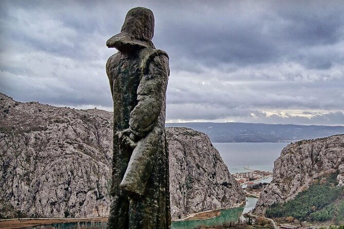 klis-and-game-of-thrones-soparnik_croatia-pizza-tour