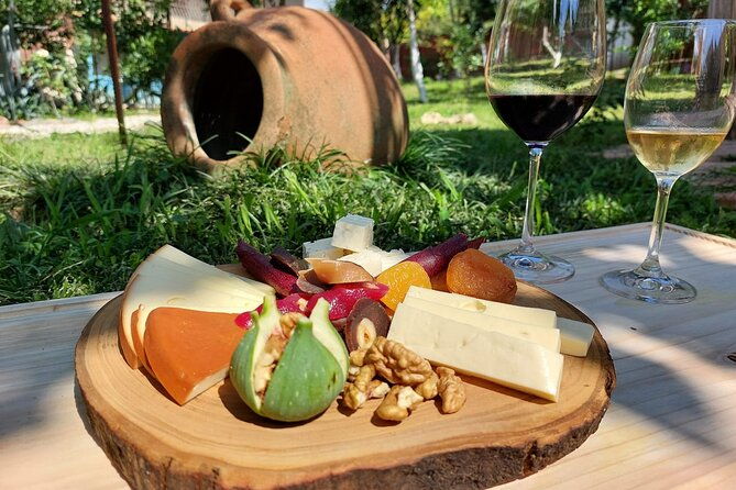 kutaisi-uncorked-wine-tasting-at-a-local-family-home