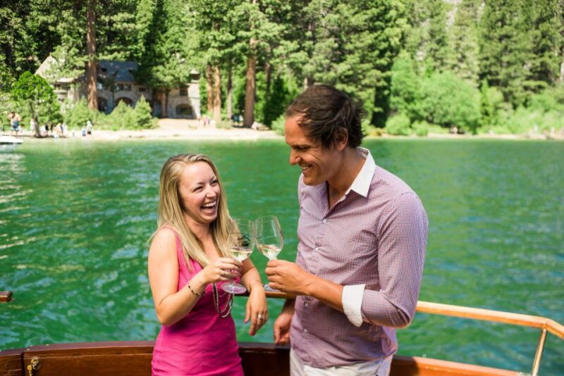 lake-tahoe-emerald-bay-sunset-wine-tasting-yacht-cruise