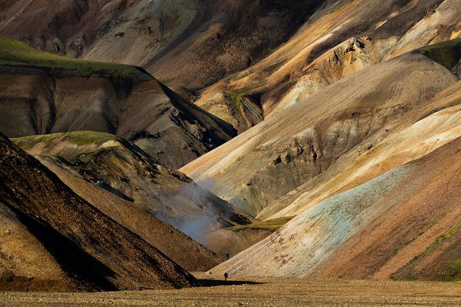 landmannalaugar-day-tour-by-super-jeep