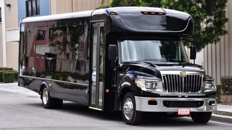 las-vegas-private-party-bus-tour-of-vegas-strip-w-champagne