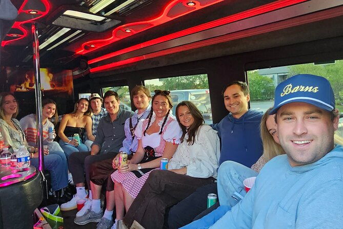 limousine-tour-to-wurstfest-new-braunsfels