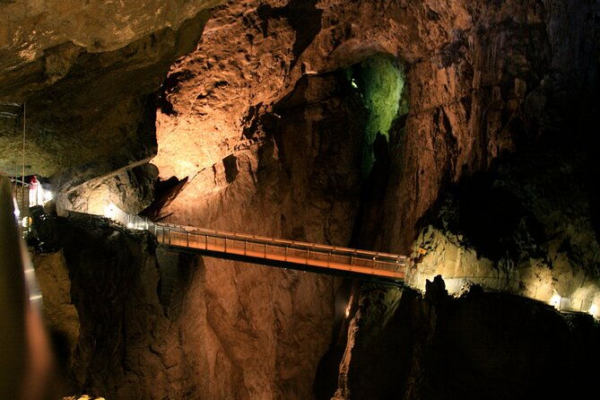 lipica-stud-farm-skocjan-caves-small-group-tour-from-koper