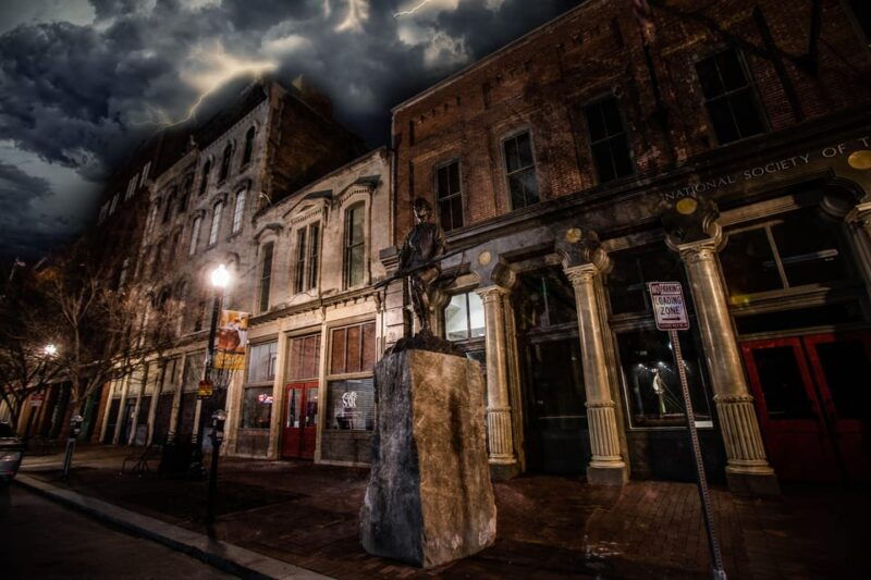 louisville-derby-city-haunted-walking-tour