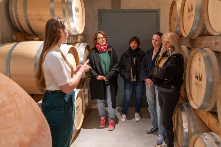 luberon-wine-by-the-glass-at-chateau-de-sannes