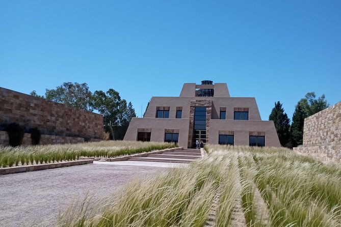 lujan-de-cuyo-maipu-wineries-full-day-transfer