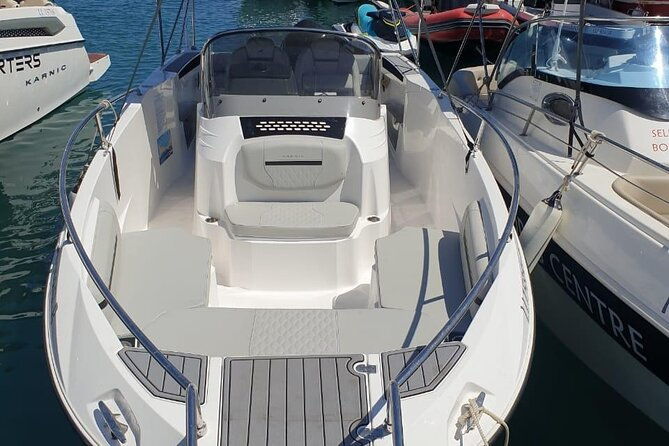 luxury-karnic-sl701-private-boat-hire-with-free-driver