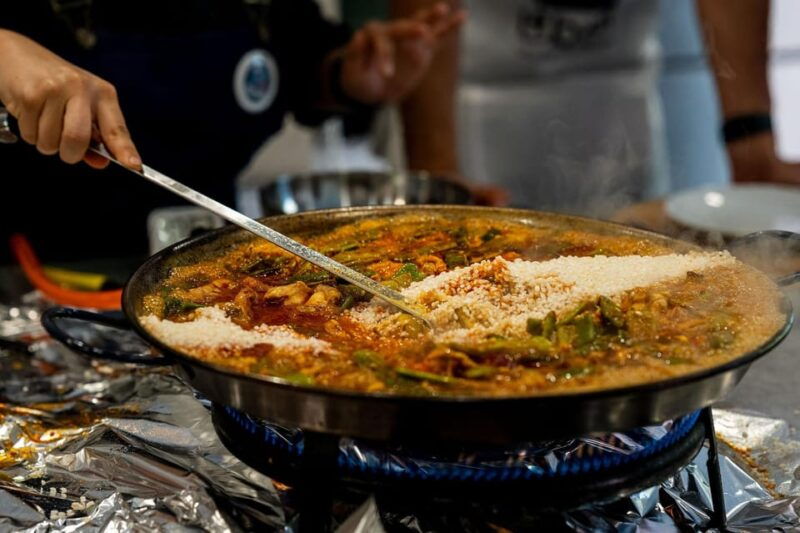 malaga-spanish-cooking-workshop-with-paella-and-sangria