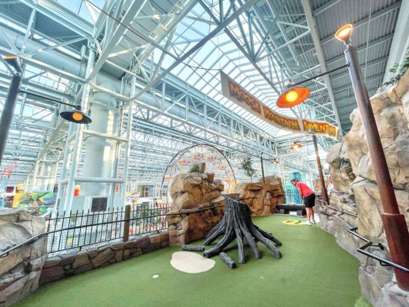 mall-of-america-moose-mountain-adventure-golf-ticket