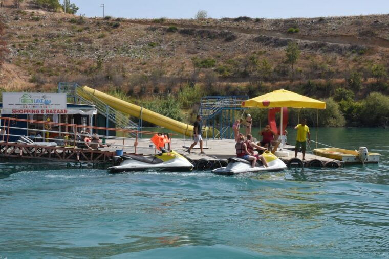 manavgat-guided-aqueduct-waterfall-green-lake-tour