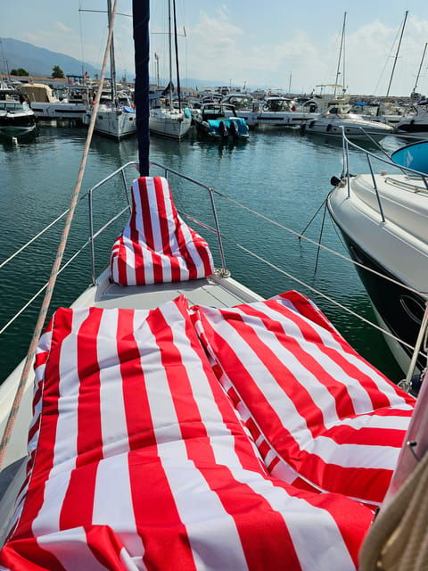 marbella-port-banus-sailing-tour-on-private-sailing-boat