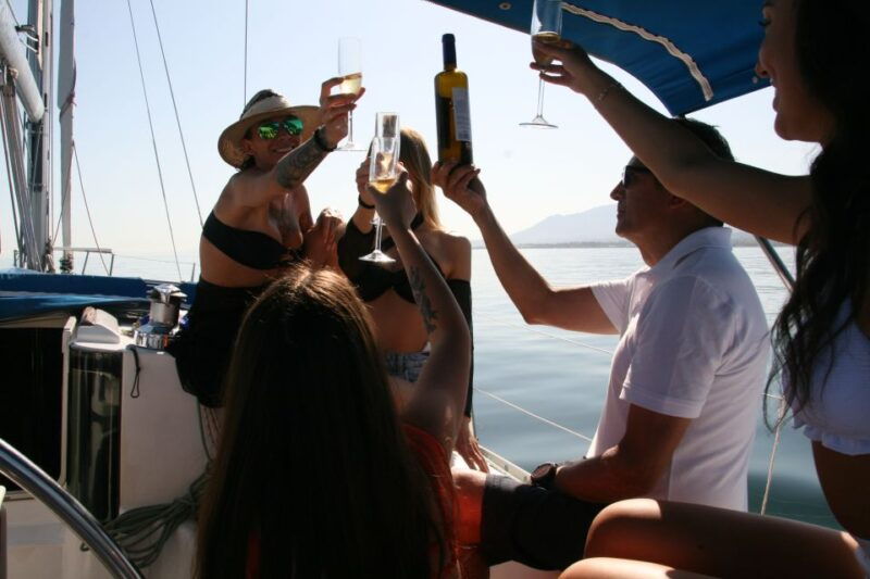 marbella-puerto-banus-private-sailing-cruise-with-drinks