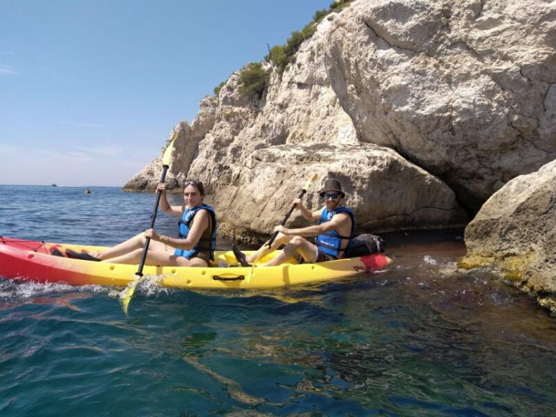 marseille-cote-bleue-calanques-half-day-kayak-tour