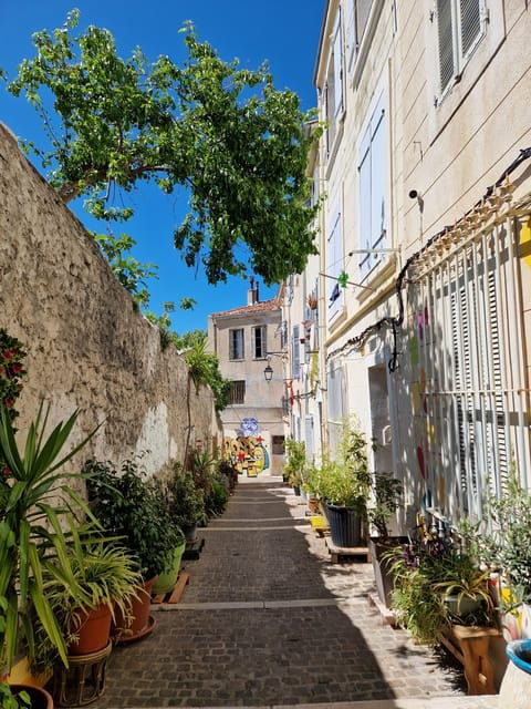 marseille-discover-the-old-town-with-a-marseillais