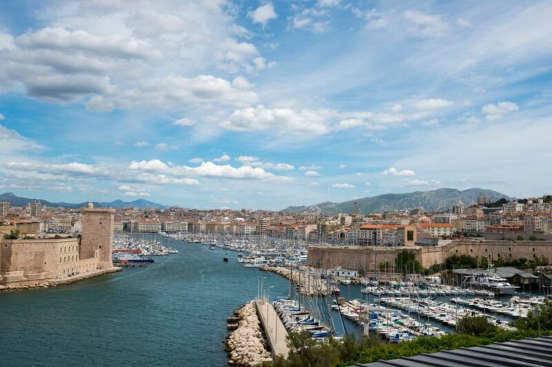 marseilles-festive-spirit-a-christmas-walking-tour