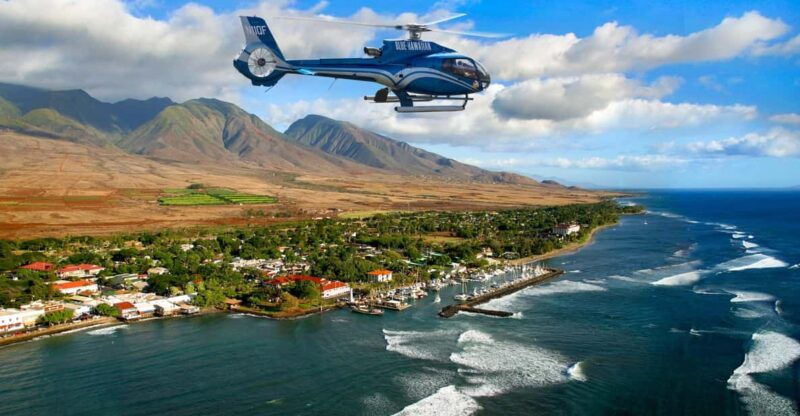 maui-waterfalls-of-west-maui-and-molokai-helicopter-tour