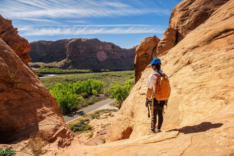 moab-bow-and-arrow-canyon-canyoneering-excursion