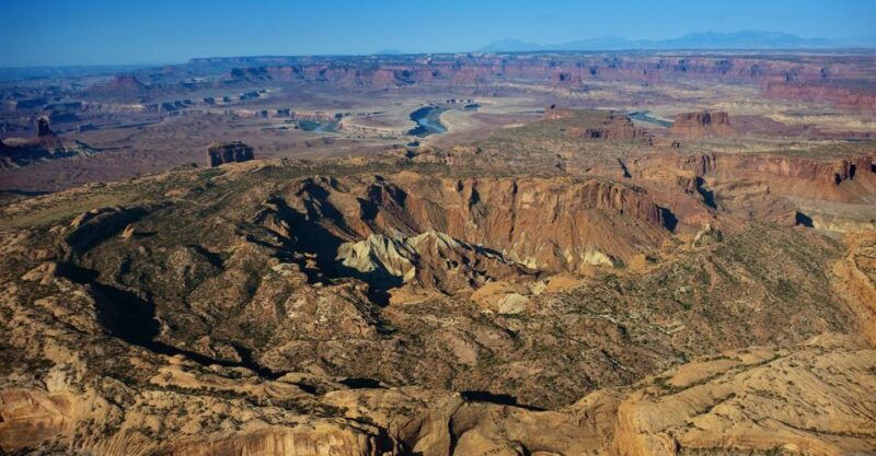 moab-canyonlands-national-park-morning-or-sunset-plane-tour
