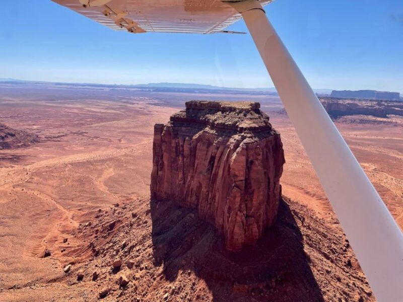 moab-monument-valley-canyonlands-airplane-combo-tour
