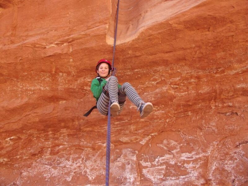 moab-morning-or-afternoon-half-day-rappelling-tour