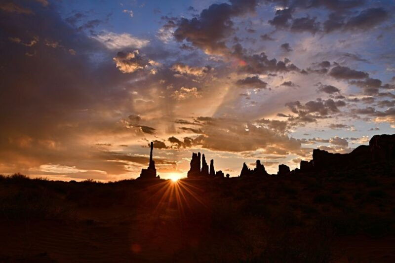 monument-valley-3-hour-sunrise-tour