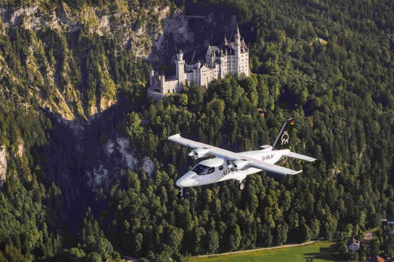 munich-aerial-tour-of-munich-lakes-castles-alps-from-augsburg